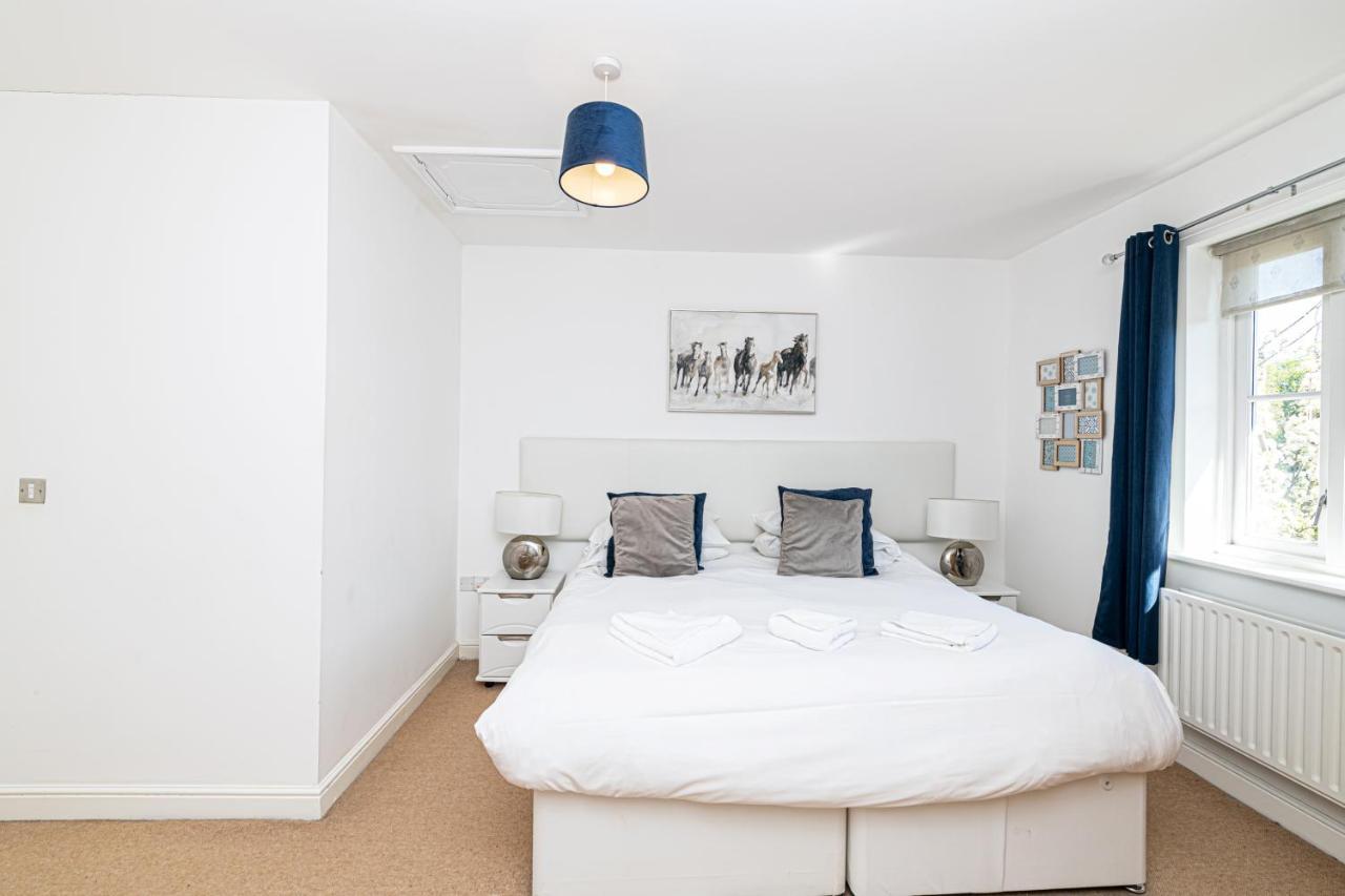 Tower View Apartment Chester Ngoại thất bức ảnh